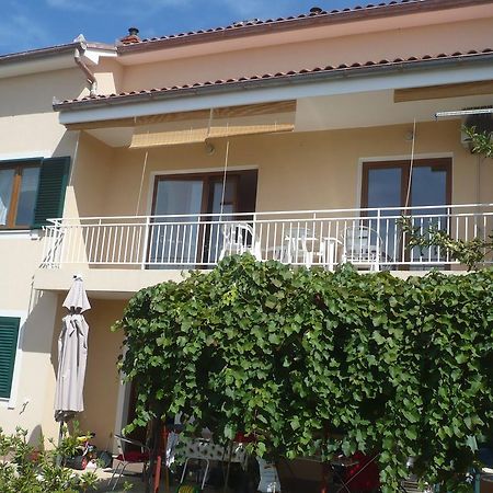 Apartment In Novi Vinodolski 15274 Povile Exterior photo