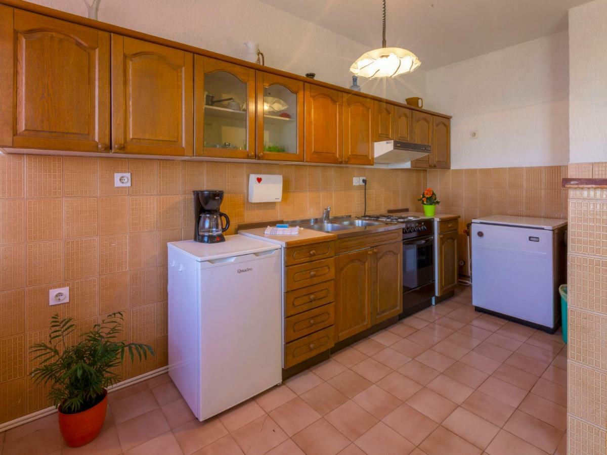 Apartment In Novi Vinodolski 15274 Povile Exterior photo